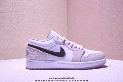 公司级Air Jordan 1 Low Aj1乔1低帮休闲板鞋 同步官方配色 市场唯一独家头层皮打造 原鞋原档案开发 原厂皮料 原档冲孔鞋头 正确满胶鞋垫 四线