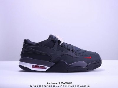 200 Jordan/乔丹 Aj4联名中帮系列 男女鞋半码制，采用头层牛巴磨砂革鞋面材质，缜密定位拉帮及注胶效果，中底Pu内嵌开窗式Air缓震气垫酷似恐惧配色,