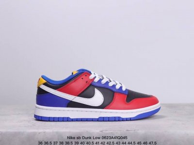 特价耐克nike Sb Dunk Low 复古低帮休闲运动滑板板鞋。采用脚感柔软舒适zoomair气垫，有效吸收滑板等极限运动在落地时带来的冲击力，为街头运动者