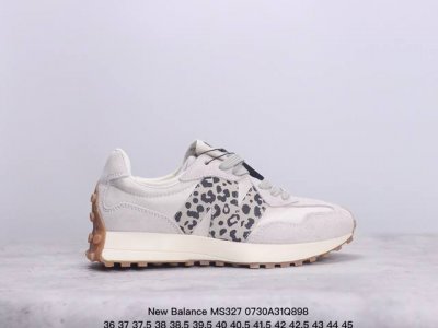 公司级new Balance Ms327 复古休闲运动慢跑鞋 完美细节 #全新 New Balance 327 系列 以更纯粹的复古风格设计打造的全新造型 侧身