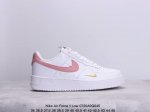 公司级nike Air Force 1 Low 空军一号低帮百搭休闲运动板鞋。柔软、弹性十足的缓震性能和出色的中底设计，横跨复古与现代的外型结合，造就出风靡全球