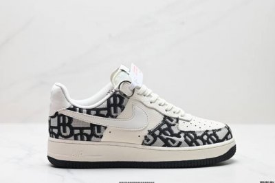 公司级nike Air Force 1'07 Lv8 原楦头原纸板 打造纯正低帮空军版型 专注外贸渠道 全掌内置蜂窝气垫 原盒配件 原厂中底钢印、拉帮完美 货号
