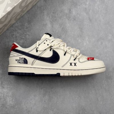 本地 核心私 Nike Sb Dunk Low 北面 X Kaws 三方系列 绑带米白黑勾 周年高端定制 低帮休闲板鞋 #定制鞋盒 大厂纯原品质出货 超高清洁度