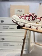 fila Fusion 斐乐 潮牌低帮运动休闲鞋 Filafusion主要以时尚运动文化 跨界联名为主 结合当下广受欢迎的滑板街篮 棒球、骑行等时尚运动 运用拼