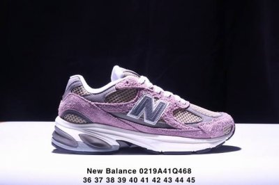 简介：真标New Balance M2010系列 新百伦 复古老爹风网布跑步休闲运动鞋 新百伦经典配色 沿袭了面世之初的经典科技 以Encap中底配以升级版 N