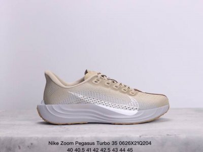 真标耐克nike Zoom Pegasus Turbo 35代涡轮增压马拉松慢跑鞋 Nike 首度结合全掌 Zoomx 加上全长 React 的跑鞋 Zoomx