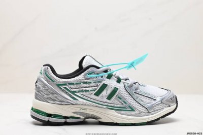 公司级new Balance M1906系列 复古单品宝藏老爹鞋款 公司级 复古元素叠加 质感超级棒 楦版型材料细节做工精细 作为nb最经典的档案鞋型之一 与2