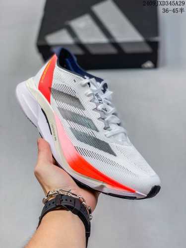 Adidas 阿迪达斯 ，采用轻质环保呼吸网织物面料材质，中底搭载lightstrike高密度发泡+前掌单块lightstrike Pro避震科技全新款式，阿迪