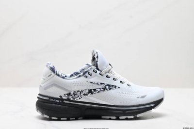 公司级Brooks Ghost 15 布鲁克斯减震耐磨训练女子防滑跑步运动鞋 款跑鞋以其卓越的缓震性能和舒适度备受青睐，采用了Biomogo Dna自适应缓震中