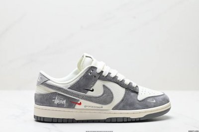 公司级Nk Dunk Low Retro “Diy高端定制” 低帮休闲运动板鞋 原装头层材料 用料绝不含糊 独家版型蒸餾加工帶來的是更好的视觉和脚感体验 清洁度