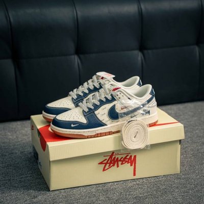 核心私 Nike Dunk 全套原楦原模倾力打造完美版型 独家原厂航空铝磨具打磨大底 鞋头坡度极致还原 无解鞋型 原盒原配 圈内天花板工艺 原厂冲刀 超高清洁度