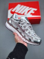 260支持放店 耐克 Nike P-6000 复古科技个性休闲运动老爹鞋该鞋款鞋面采用纵横交错的覆面，重现 2000 年代跑鞋风格，同时搭配缓震鞋垫，带来舒适的