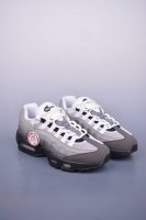 Nike Air Max 95 纯原版本 潮流百搭 气垫缓震慢跑鞋 Air Max 95就是源于设计师塞吉奥 罗扎诺的构想 Nike Air Max 95的设计