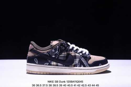 耐克nike Sb Dunk Low Sb 扣篮系列复古低帮休闲运动滑板板鞋。采用脚感柔软舒适zoomair气垫，有效吸 收滑板等极限运动在落地时带来的冲击力，