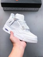 二层真标！Air Jordan 4 Aj4代中帮复古休闲运动文化篮球鞋。秉承轻量化的速度型篮球鞋设计思想完成设计，降低重量的同时提升舒适度，中底延续前作使用了分