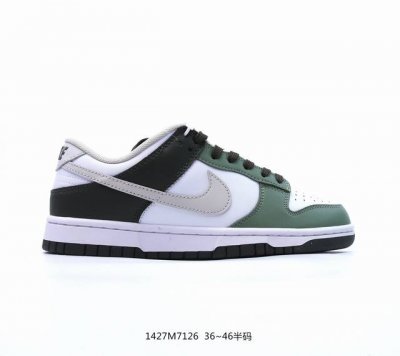耐克 Sb 系列男女鞋 Nike Dunk Low Sp 运动鞋复古板鞋 作为 80 年代经典篮球鞋款，起初专为硬木球场打造，后来成为席卷街头的时尚标杆，现以经