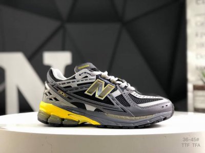 New Balance M1906系列 复古单品宝藏老爹鞋款 公司级 复古元素叠加 质感超级棒 楦版型材料细节做工精细 作为Nb最经典的档案鞋型之一 与 2一样