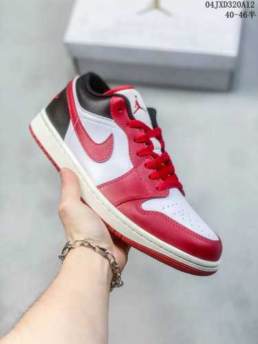 头层公司级真标带半码！ 耐克nike Air Jordan 1 Mid“ Aj1 乔1代 乔丹一代低帮经典复古文化休闲运动篮球鞋采用荔枝纹头层皮与牛剖革鞋面材质