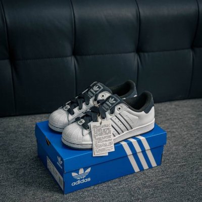 核心私 阿迪达斯Adidas三叶草 Originals Superstar Ii 贝壳头系列低帮经典百搭休闲运动板鞋 货号：Jh5469 尺码：35.5 36