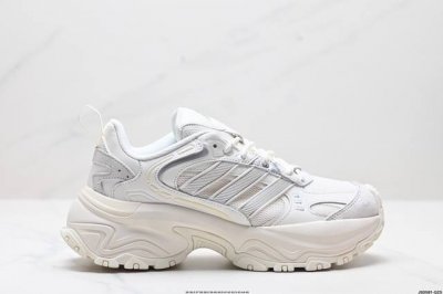 公司级adidas Shadow Fever 潮流时尚 防滑耐磨 低帮老爹鞋 承载青春情怀的老爹鞋 经典三条杠装饰鞋侧 品牌辨识度清晰 货号:Jq7624 尺码
