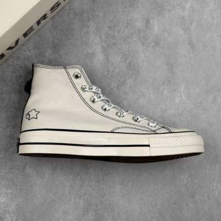 本地 核心私 Noritake X Converse S 插画师联名 匡威高帮休闲板鞋 #Noritake 手绘元素 X 耐磨帆布材质，低调中藏着治愈细节。黑白 - 点击图像关闭