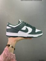 180 公司级Nike Dunk Low 柠檬莫吉托 黄色 此款灵感来源于柠檬莫吉托。柠檬做底薄荷点缀营造专属于莫吉托的微甜与清凉。将柠檬潮流图案等相关元素融入