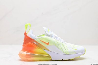 公司级耐克nike Air Max React Bauhaus 学派对于非对称是平衡美感的研究，兼具艺术格调和时尚风范！将耐克经典的 Air Max 鞋款与柔软