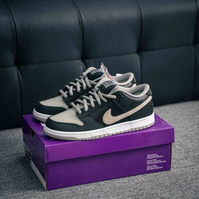 N版 核心私 Nike Dunk 全套原楦原模倾力打造完美版型 独家原厂航空铝磨具打磨大底 鞋头坡度极致还原 无解鞋型 原盒原配 圈内天花板工艺 原厂冲刀 超高