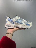 New Balance 530 复古跑鞋 小红书爆款 官网售罄 这双鞋确实是Nb家经典复古款式之一，以全新科技诠释，成功打造530鞋款，鞋面在保持530基本线条