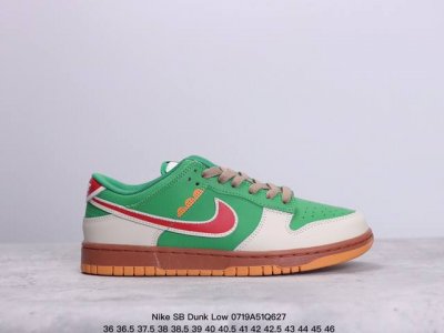 耐克nike Sb Dunk Low Sb 扣篮系列复古低帮休闲运动滑板板鞋。采用脚感柔软舒适zoomair气垫，有效吸 收滑板等极限运动在落地时带来的冲击力，