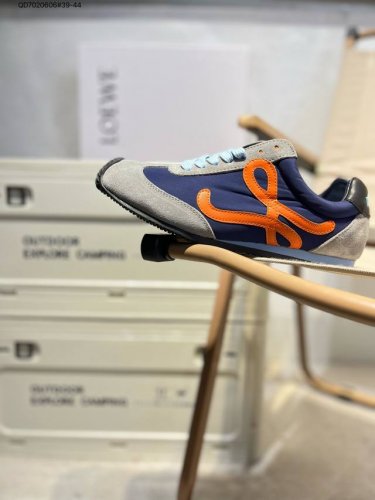 西班牙百年皮具奢华品牌 罗意威Loewe Ballet Runner 2.0 Sneakers 芭蕾舞2.0系列阿甘复古风德训薄底百搭休闲运动鞋 尼龙和牛皮革运