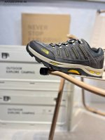广东原厂代工出品#原楦型开发纸版#采用透气网织布组合牛巴革鞋面材质#内里使用轻质舒适Eva蜂巢鞋垫#中底Xtrafoam柔软泡沫材质组合Exts抓地耐磨锯齿大底
