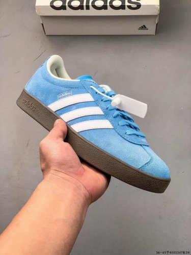 阿迪达斯Adidas Neo Vl Court 2.0 三叶草时尚潮流板鞋 T头 绒面麂皮防滑耐磨轻便低帮板鞋 整双鞋以传统的低帮呈现的清新造型 鞋头优先头层反