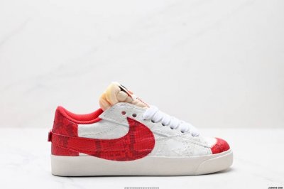 公司级Nk Blazer Low‘77 Jumbo 蛇年限定 经典百搭低帮开拓者休闲运动板鞋 货号:Dq1470-132 尺码:36 36.5 37.5 38