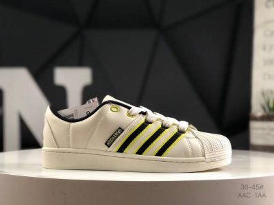 130 阿迪 Adidas Originals Superstar 阿迪贝壳头官网同步 实拍首发 渠道正品订单 诠释市场最高工艺水平 全鞋进口头层皮料打造 区别