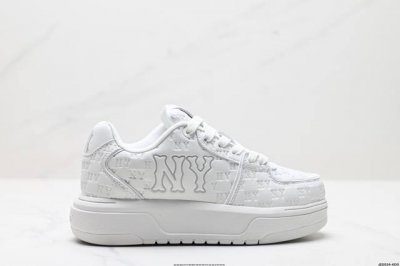 公司级Mlb 纽约洋基队 Chunky Liner Embo Monogram 印刻老花 时尚舒适 休闲运动 防滑耐磨增高 低帮 板鞋 货号:3Asxe015N