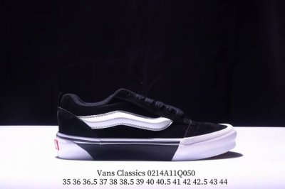 Vans Classics Knu Skool 苏格兰格纹拼接 厚鞋舌面包鞋 Vans联名超火的土豆鞋，复古经典，鞋头放大、包边上移加厚、鞋舌加厚。Vans C