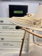 260 ecco爱步男鞋轻便透气舒适耐穿 亲肤吸汗舒适内里 防滑防磨 持久干爽 简约粗绳系带 穿脱更加方便 柔韧防滑大底 鞋底立体凹槽 凹凸花纹加持 增强防滑减