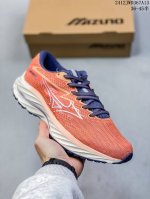 Mizuno Wave Rider 26舒适慢跑织物低帮 碳板 休闲跑步鞋，Rider 26采用了舒适而透气的网布材质，提供了良好的穿着，这款鞋子的缓冲充足，特