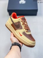 公司级带半码 耐克Nike Air Force 1“07空军一号低帮百搭休闲运动板鞋。柔软、弹性十足的缓震性能和出色的中底设计，横跨复古与现代的外型结合，造就出