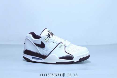 耐克Air Flight 89男子运动鞋 Aj4兄弟款系列 篮球鞋 重塑80年代后期非凡篮球战靴的经典风范,利落皮革结构搭载卓越缓震系统,重现传世经典的卓越性能