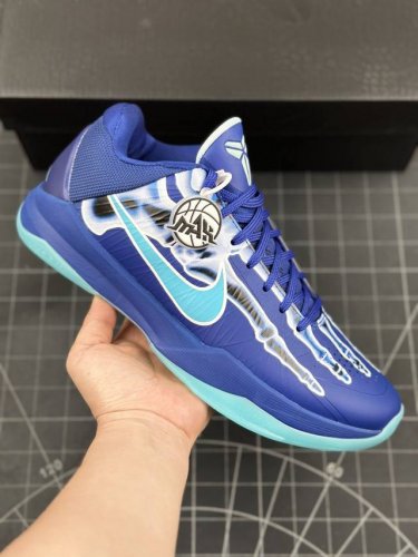 NK Zoom Kobe 5 Protro “X-RAY”灭世纯原海外球员版 科比5代 万圣节夜光蓝色 灭世海外球员版 搭载最高工艺标准 版型 、外观、 细节、