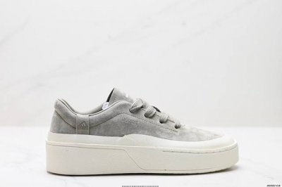 260 真标Adidas Labcourt 百搭休闲轻松舒适 耐磨透气低帮 板鞋 鞋面使用了绒毛麂皮 鞋面和鞋底连接处使用了包边处理 看起来更加精致有型 内里也