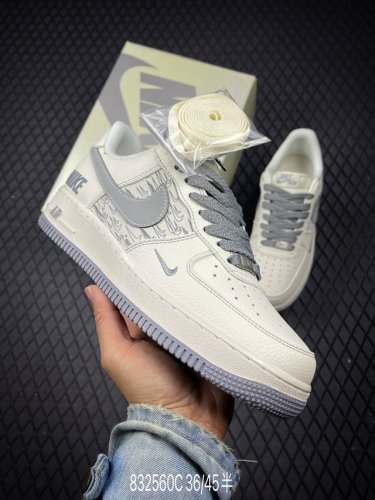 C 公司级Nike Air Force 1‘07 原楦头原纸板 打造纯正低帮空军版型 专注外贸渠道 全掌内置蜂窝气垫 原盒配件 原厂中底钢印、拉帮完美 官方货号