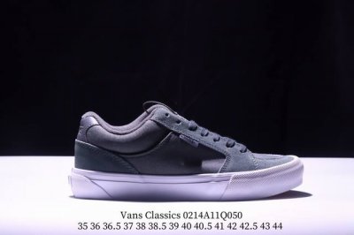 Vans Classics Knu Skool 苏格兰格纹拼接 厚鞋舌面包鞋 Vans联名超火的土豆鞋，复古经典，鞋头放大、包边上移加厚、鞋舌加厚。Vans C
