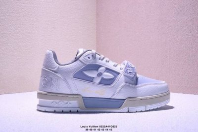 180 louis Vuitton/路易威登 男鞋，采用荔枝纹二层牛剖革组合粒面牛剖革鞋面材质，鞋垫嵌入软脚感Eva物料，外置Tpr光泽隔色鞋底法国巴黎百年奢侈