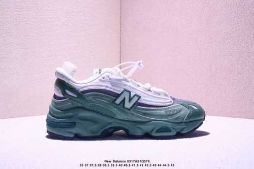 230 公司级新百伦New Balance 1000 系列低帮复古老爹风休闲运动跑步鞋 new Balance 在不同配色上其鞋面材质呈现不同感觉，无论是运动风