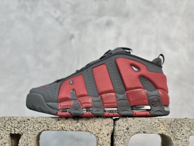 放店私 Ck版 Nike Air More Uptempo 原装皮蓬 全新批次 Air More Uptempo绝对是耐克篮球鞋历史上最耀眼的里程碑之一，耐克一