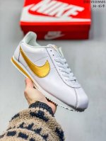 特价 Nike 耐克 阿甘男女鞋真标半码制，采用纤维牛剖革组合反绒革鞋面材质，双层eva切片组合高密度发泡防滑外底复古回归,初代跑鞋！耐克nike Cortez