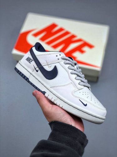Nike Sb Dunk Low 联名三勾 奶白深蓝 周年高端定制 低帮休闲板鞋 Sc9207-402 #定制鞋盒 大厂纯原品质出货 超高清洁度 皮料切割干净无